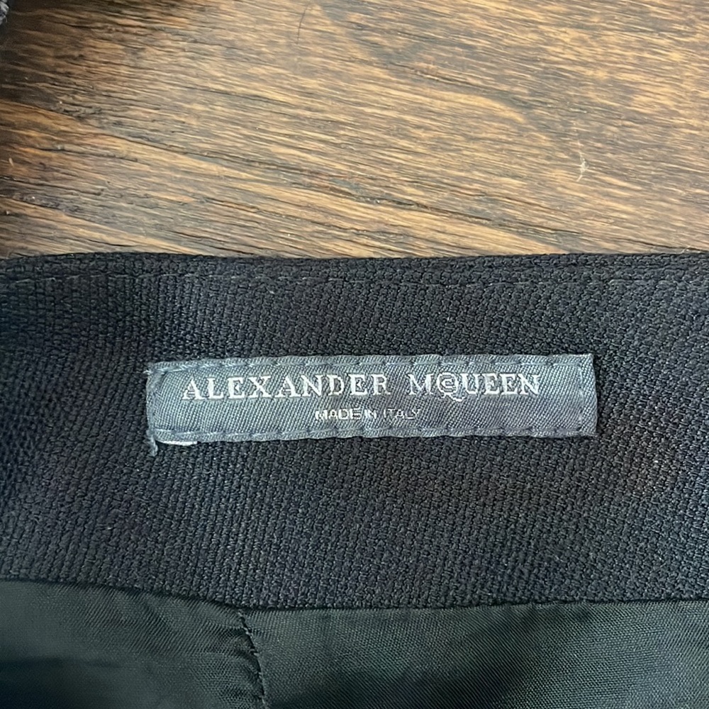 Alexander McQueen Python and silk pencil skirt - Picture 7 of 8